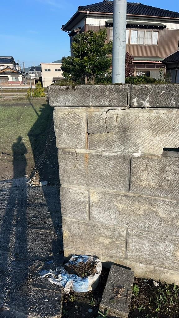 ブロック塀