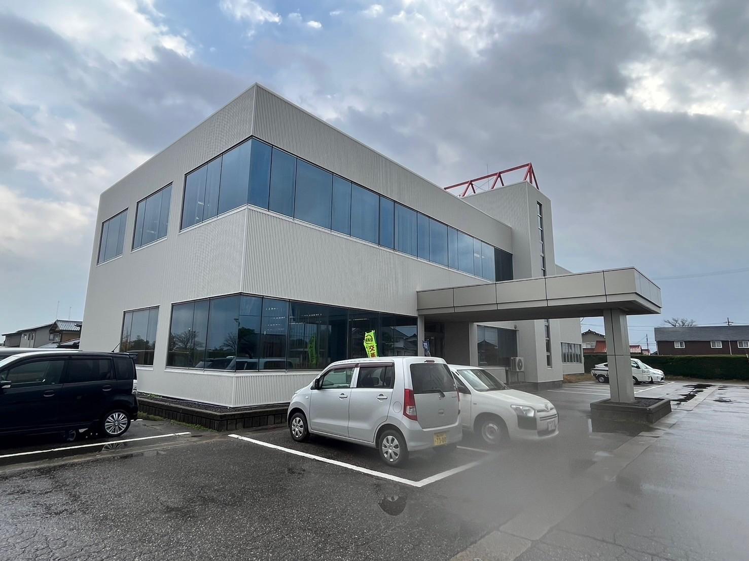 白い建物